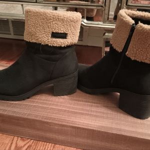 Suede boots